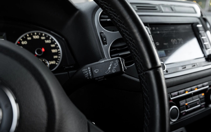 Volkswagen Tiguan cena 49900 przebieg: 215000, rok produkcji 2013 z Piwniczna-Zdrój małe 781